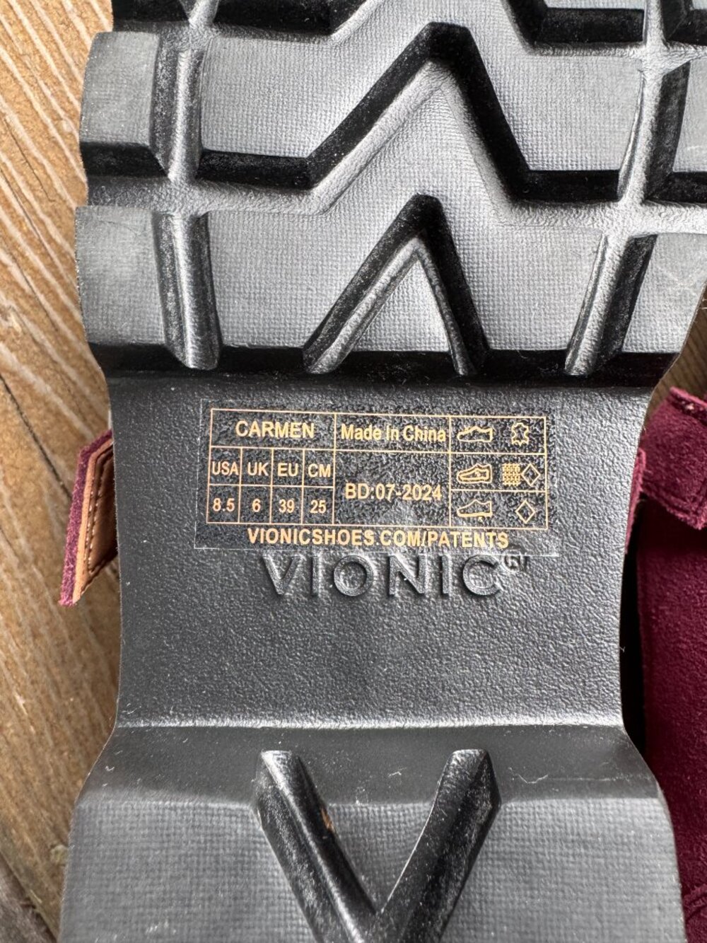 Vionic Carmen T-Strap Port Wine Colored Suede Loafers in Women's 8.5/EU 39 - Picture 16 of 16